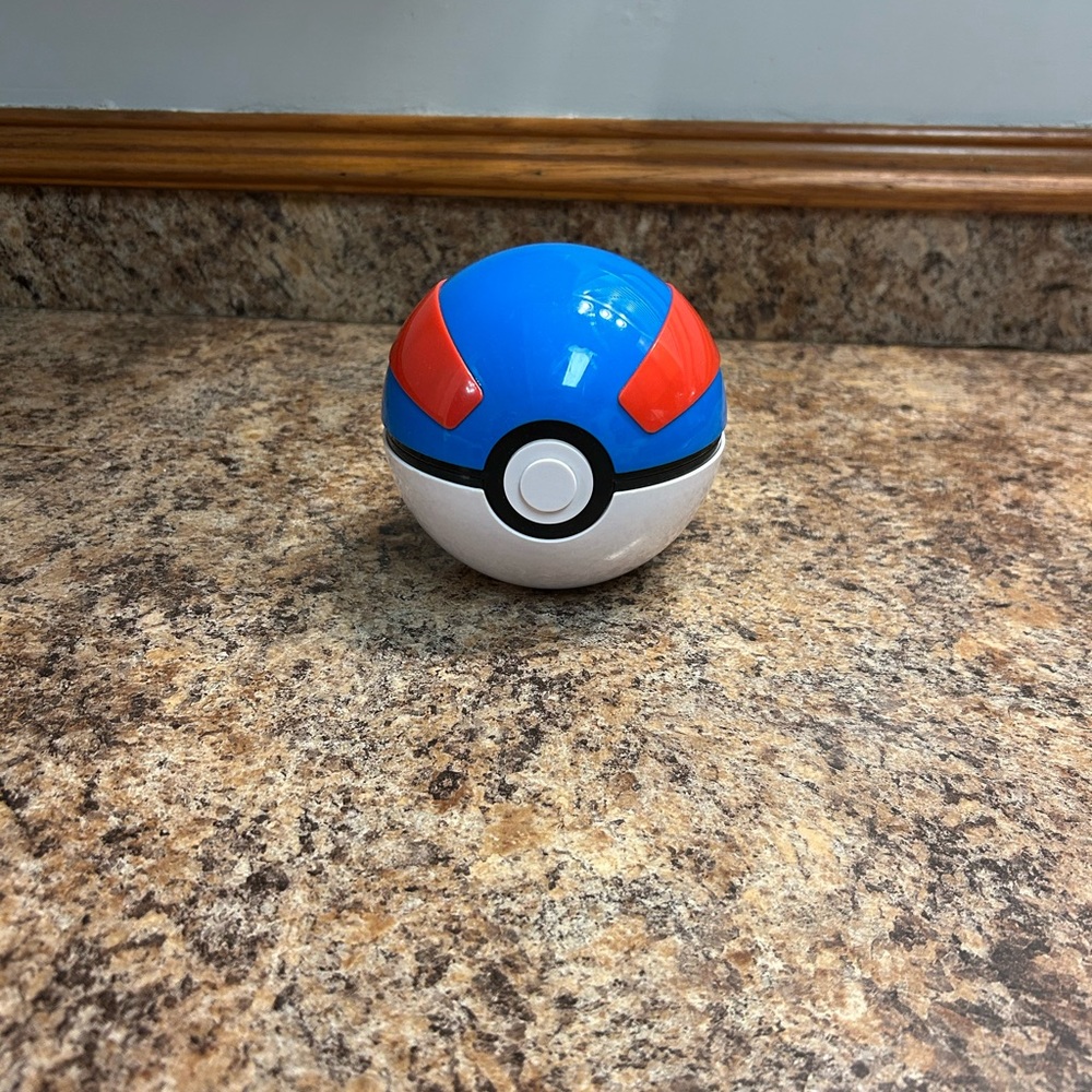 Pokemon Hidden Fates Great Ball Storage Case Tin Container